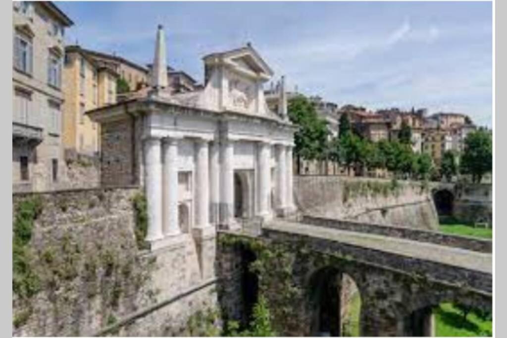 Entire Flat, Independent Entrance, 20 Mins To Bgy - Bergamo Milan Airport Nembro Exterior foto